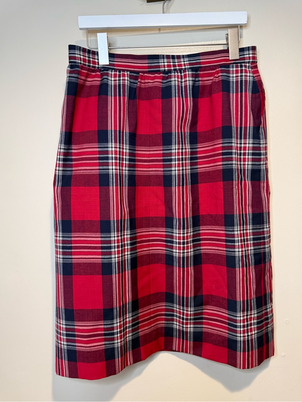Vintage PENDLETON Skirt 100% Virgin Wool tartan Plaid A Line 14 Made in USA Red - Picture 7 of 9